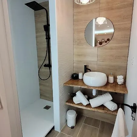 Bed and breakfast Studio Design Cocon Spa Prive A Deux Pas De Lille Bassee