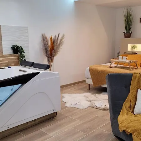 Escale Dans Un Cocon Spa Privatif & Design, Petit Dejeuner Compris