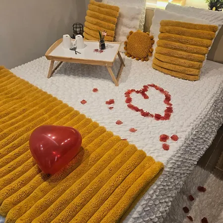 Studio Design Cocon SPA privé à deux pas de Lille Alojamento de Acomodação e Pequeno-almoço