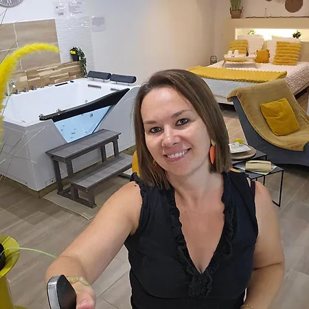 Escale Dans Un Cocon Spa Privatif & Design, Petit Dejeuner Compris Bed & Breakfast Bassee