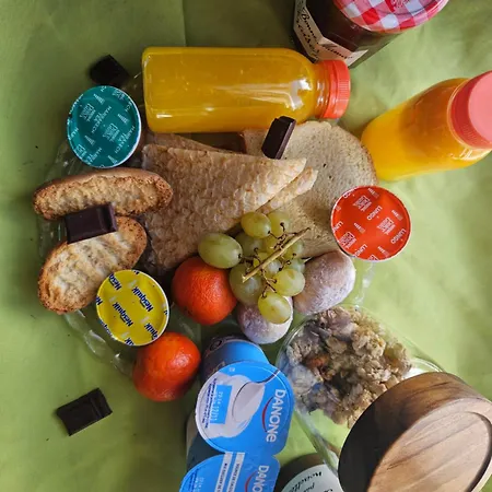 Escale Dans Un Cocon Privatif & Design, Petit Dejeuner Compris Bed & Breakfast