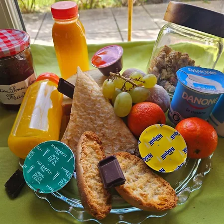 Escale Dans Un Cocon Privatif & Design, Petit Dejeuner Compris 3*